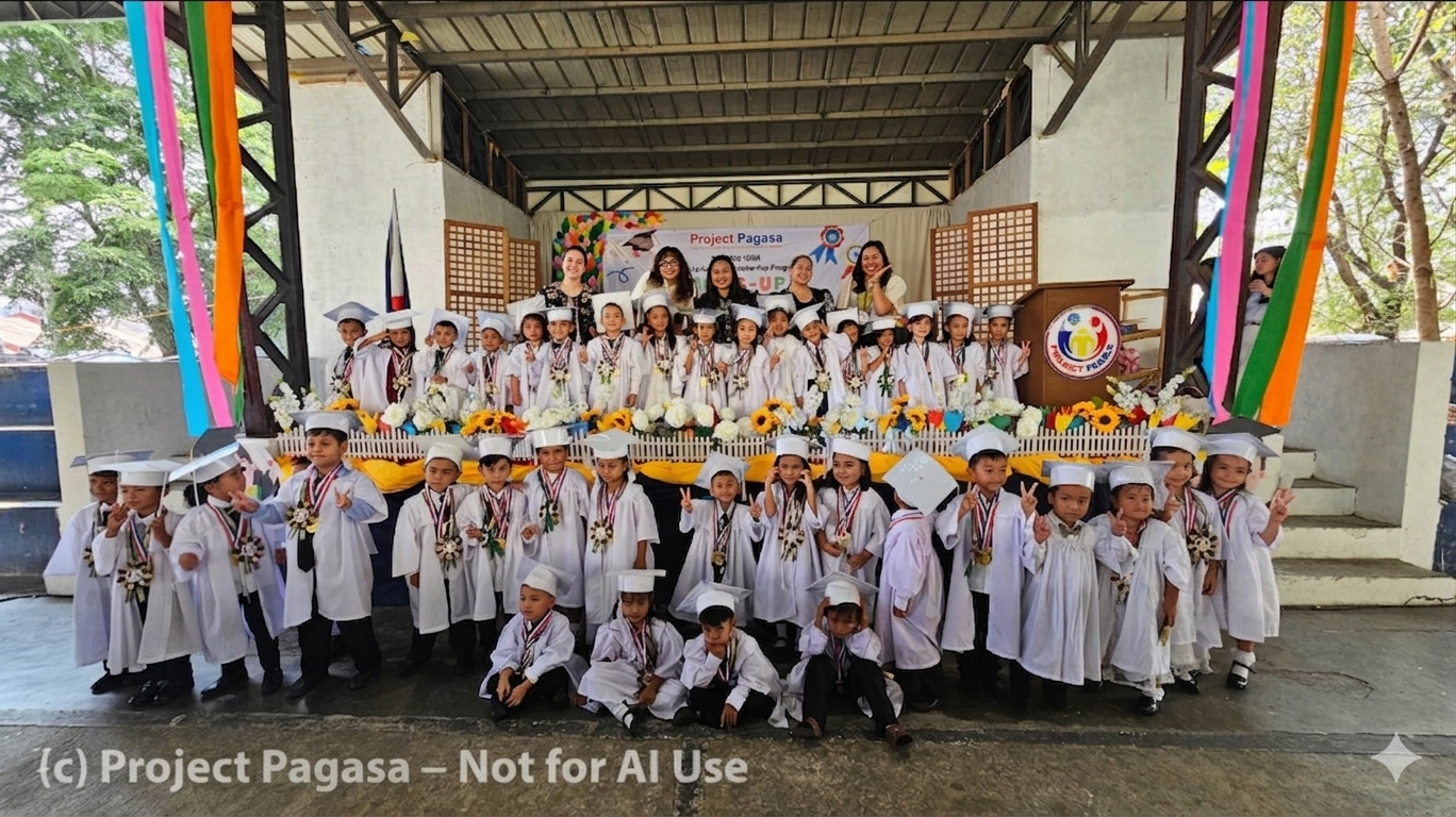 Filipino children smiling